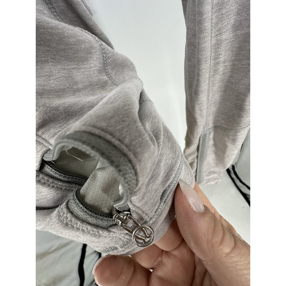 Lululemon Size 4 Women Love Some Run Long Sleeve Heathered Light Grey EF21 - Picture 6 of 10